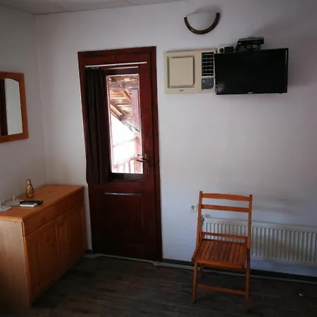 The White House Vendégház Krusuna